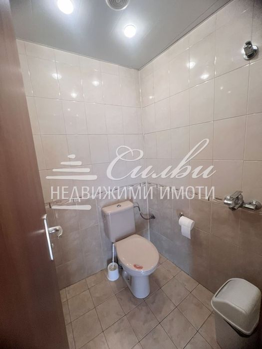 Дава се под наем Офис в Търговище, Център - 25 кв.м за 153 € - Снимка #2