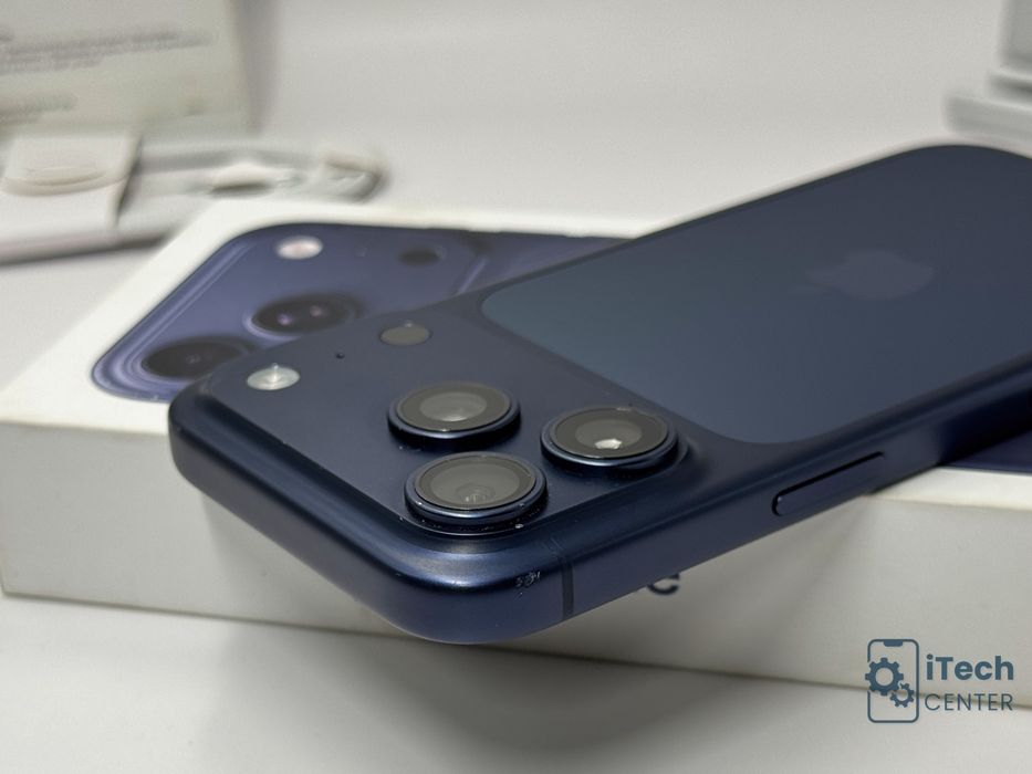 iPhone 17 Pro, 256GB, Blue, 100% батерия, ОТЛИЧЕН, 2г. ГАРАНЦИЯ!