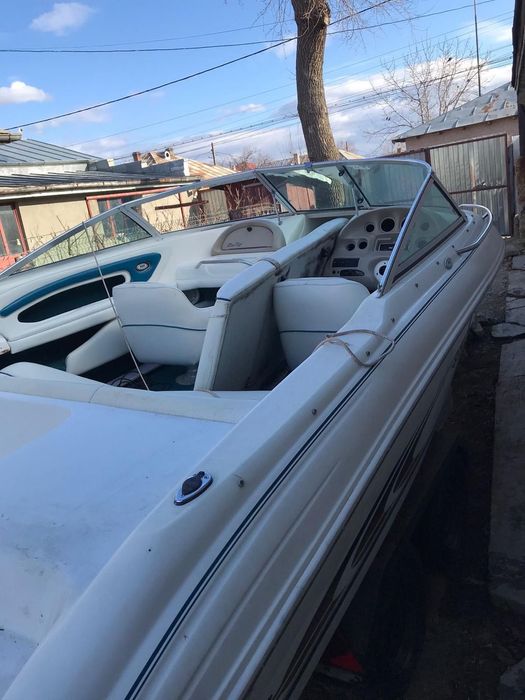 Vând  barcaSea Ray 190,