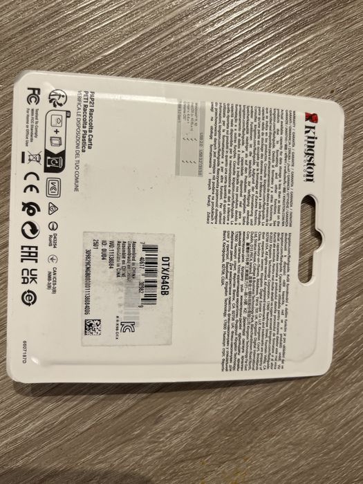 Vand 2 stick memorie 64gbb