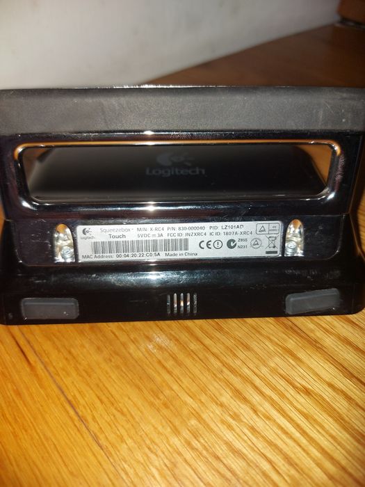 Samsung A20E.Logitech Squeezebox Touch.T&M 6.5pa/wh boxe