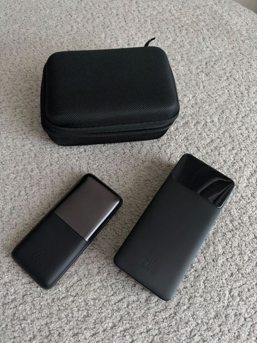 2 външни батерии Baseus 10 000 mAh и 30 000 mAh + калъф