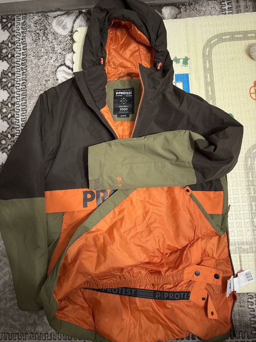 Продам Лыжный костюм,