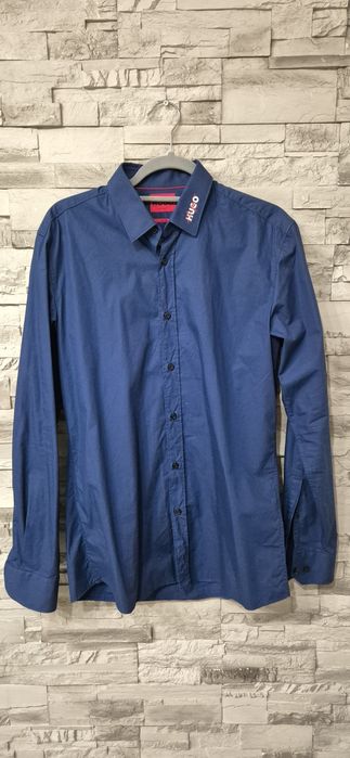 Риза Hugo Boss размер М