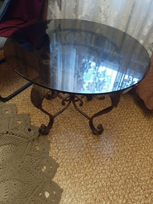 Продам  журнальный столик