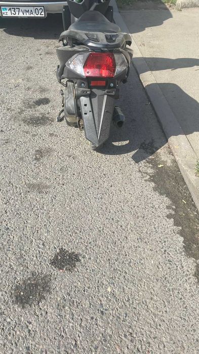 Продаю мопед(китаец)