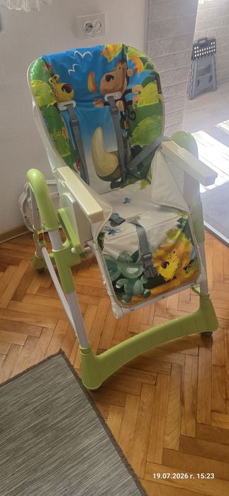 Стол за хранене на деца и бебета
