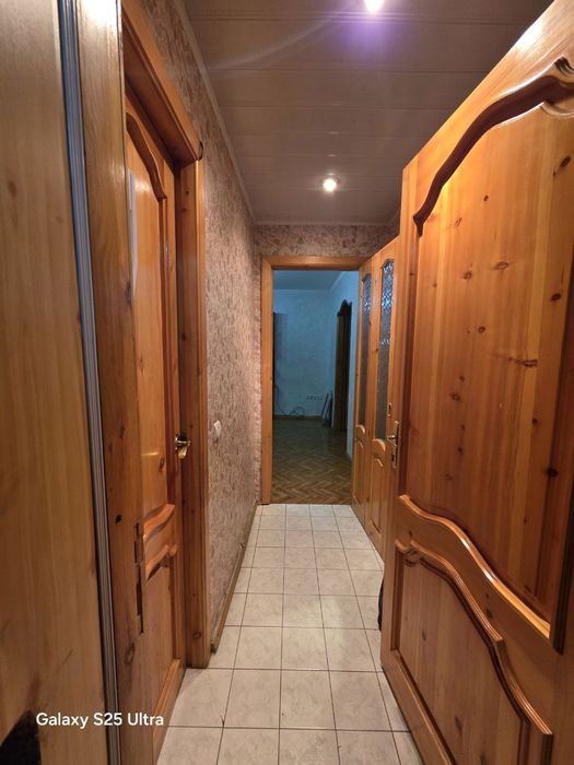 Чилонзор-4 квартал 3/3/4  кирпичный дом, Метро-Парк йонида жойлашган