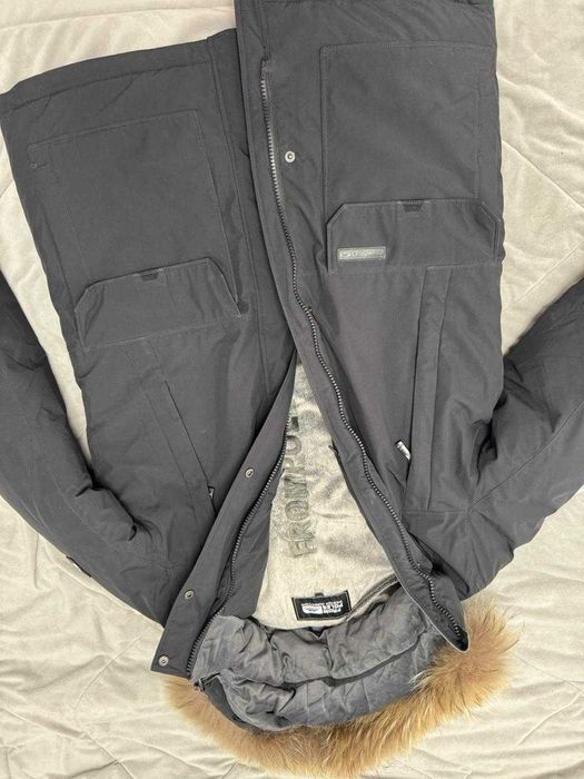 Пуховик зимний с капюшоном