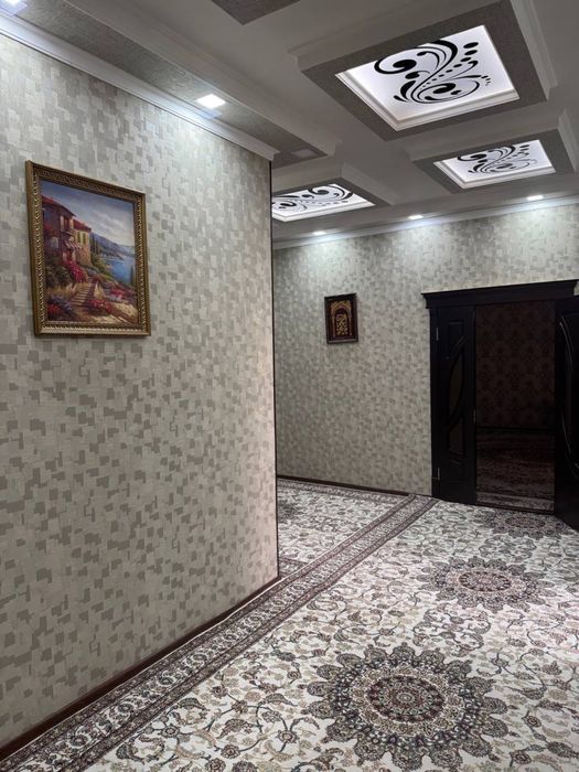 Navoiy viloyati Karmana Varq-1 dan kottej sotiladi. 6 sotix. 4 xonali