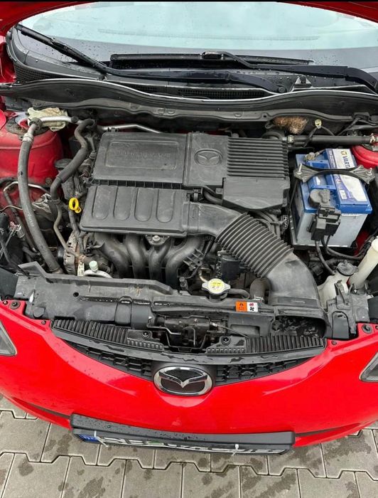 -Mazda 2 -Autovehiculul
