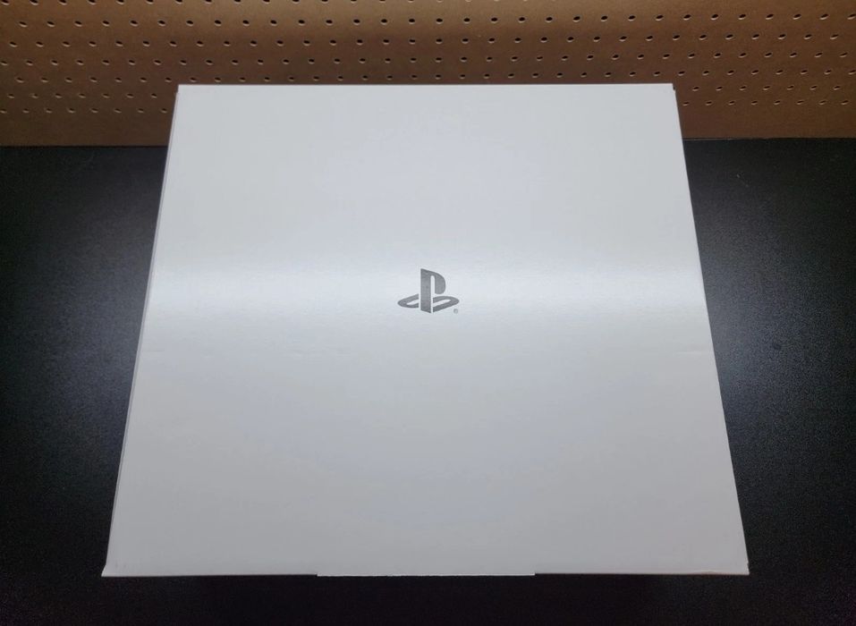 Playstation 5 Disk като нов + бележка от гаранцията