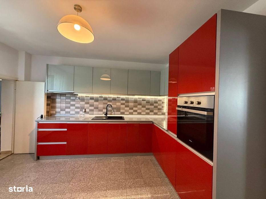 Casa si depozit materiale constructii( 35 km de Bucuresti)