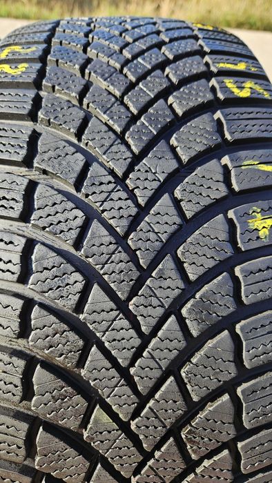 # 225/45 R17 • Iarna • Bridgestone Blizzak LM005 94V XL | 2 buc | DOT 2022 | Pret/buc