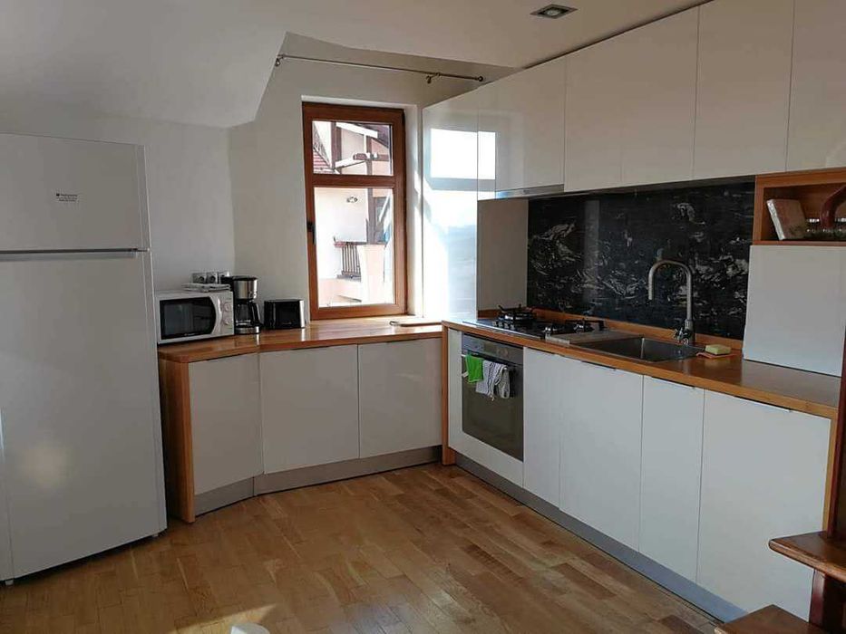 Inchiriez apartament/penthouse 4 camere 100mp + garaj Baciu