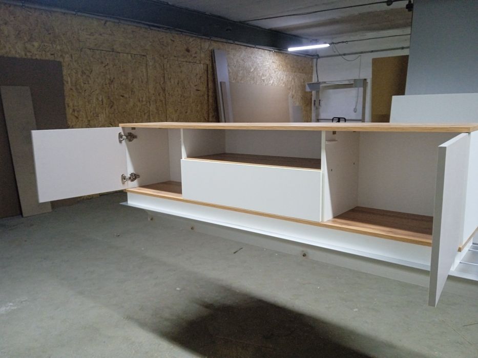 ТВ тумба сатылады