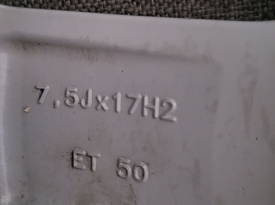 Jante aliaj originale Volkswagen Touareg II R17