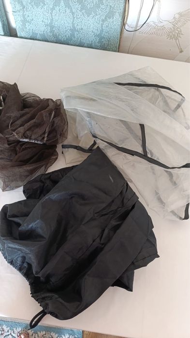 Продам комплект чехлов и москитную сетку для коляски (универсальные)