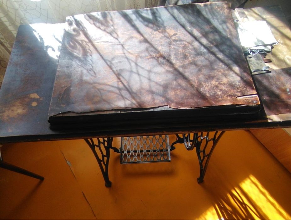 Швейная машина П.Г.М.З.