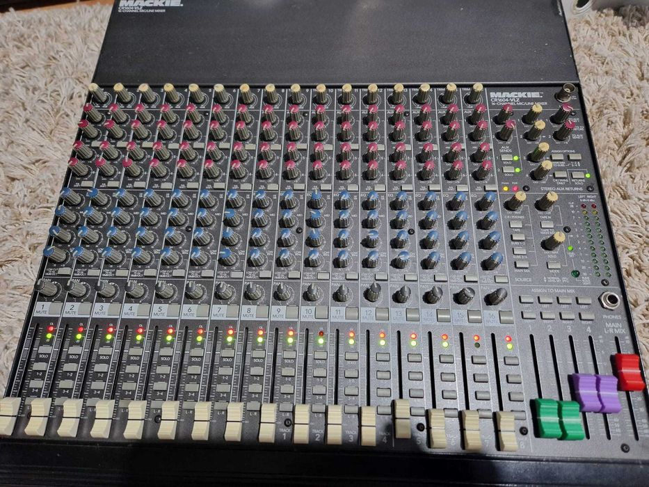 Mixer audio profesional Mackie CR1604-VLZ – stare foarte bună