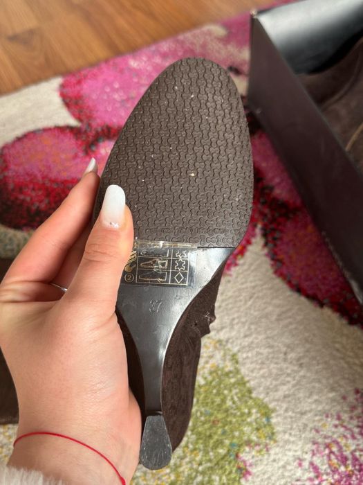 Cizme Condur superbe piele pentru doamne, noi, cu eticheta, Mar.37’