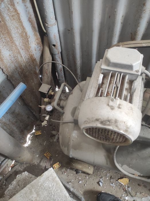 Компрессор на 350 литровый