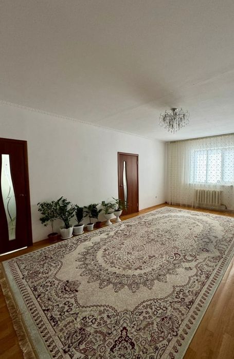 Есік сатылады б/у