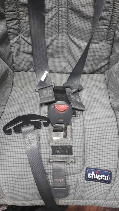 Детско столче за кола Chicco Artsana Universal