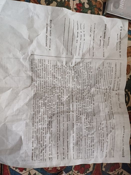 Ceas de masa Victoria funcțional in cutie originala