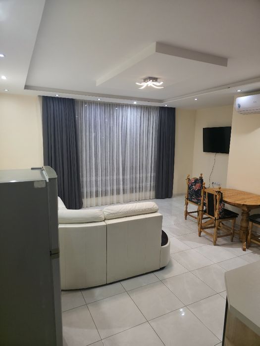 Дава се под наем Двустаен апартамент в Пловдив, Кючук Париж - 70 кв.м за 382.5 € - Снимка #2