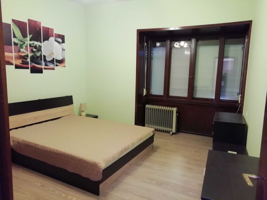 Продава се Тристаен апартамент в Бургас, Възраждане - 80 кв.м за 2125 €/кв.м - Снимка #4
