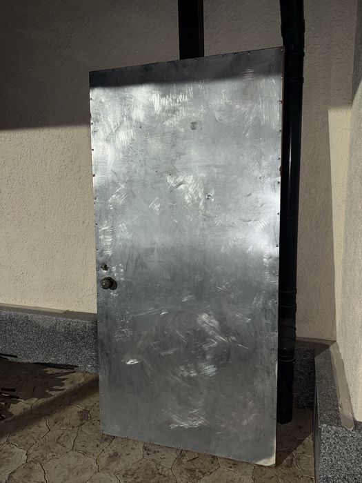 Продам дверь нержавейка