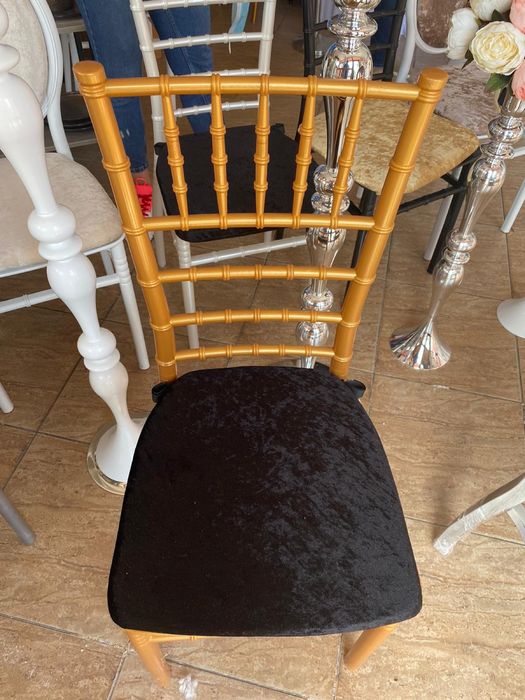 Perne chiavari, pernute decorative, perne scaune evenimente