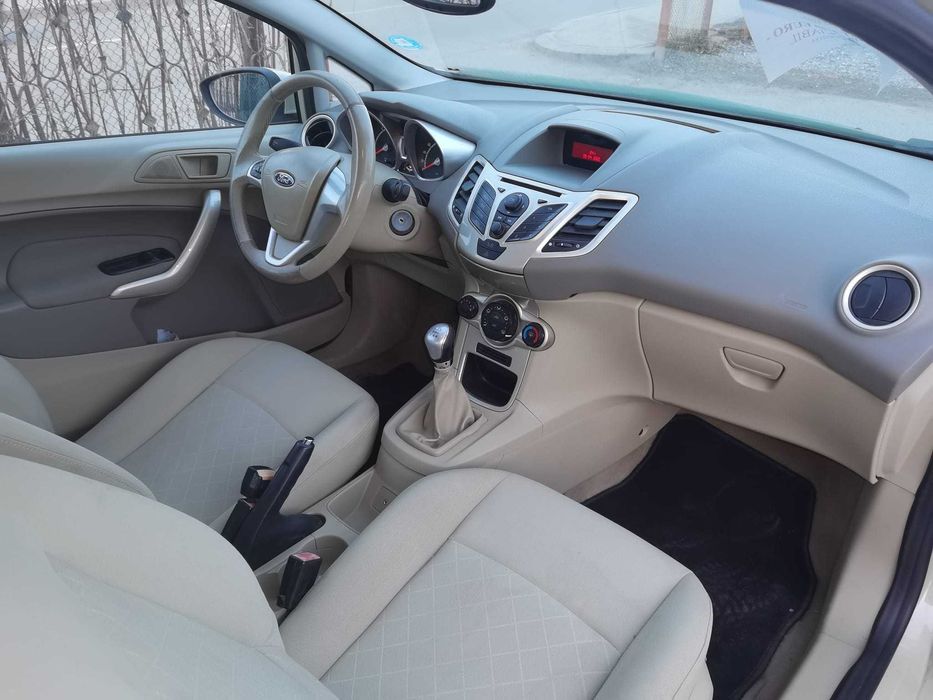 Ford Fiesta ideal