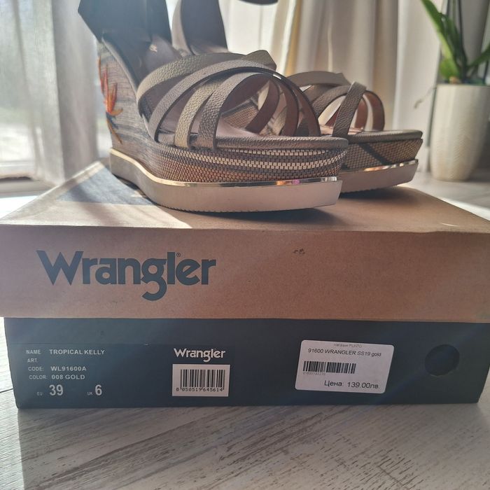 Дамски обувки 38-39номер