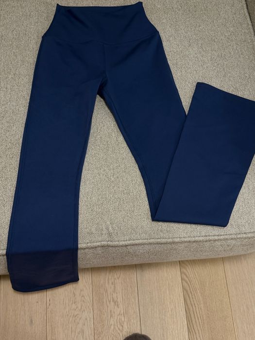 Alosoft Crop Finesse Short Sleeve & Airbrush High-Waist Bootcut Legging (Regular)