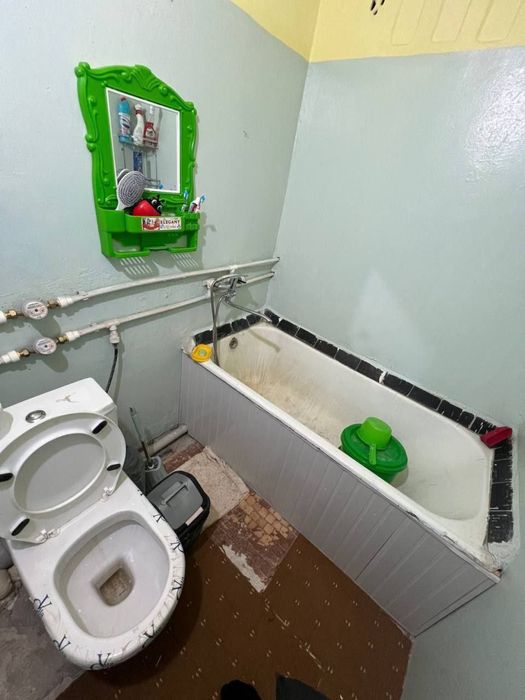 Kirgili pelikanda 4qavatli etajning 4-qavatida 2xonali uy