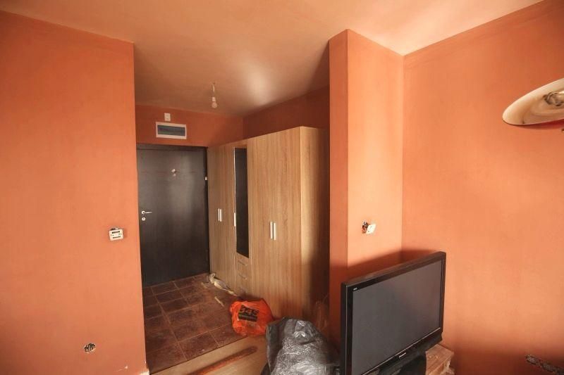 Двустаен апартамент в ж.к. Левски.