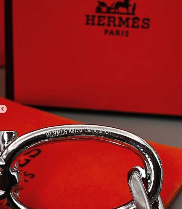 Hermes Гривнаи и Пръстен