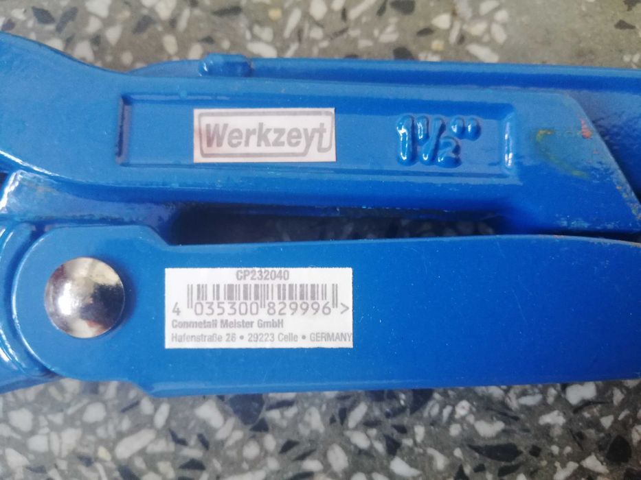 Ъглов тръбен ключ 1 1/2"