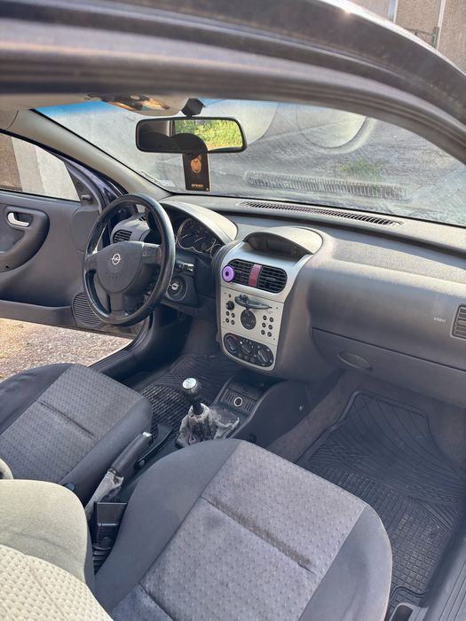 Opel Corsa 1.2 -75 кс .