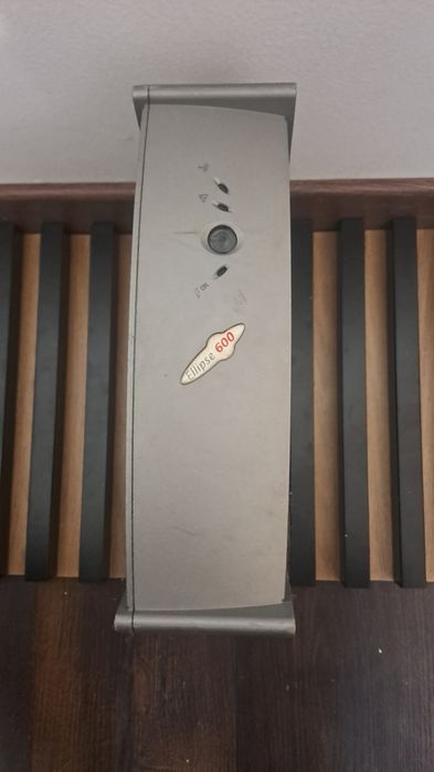 UPS MGE ellipse 600 urgent