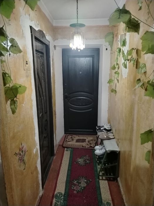 Чирчик ш. Троицк кирпичный 1х/2/4 полуторка 42 м² (Шароити бн)