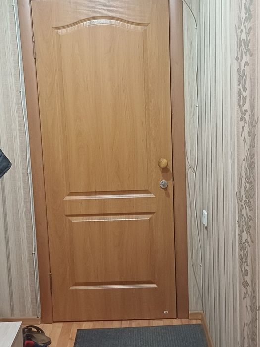 Продам двери (6 штук)