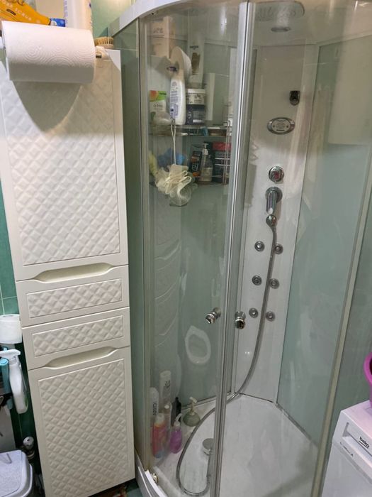 Продается частный дом в 10 мкр 300 м2