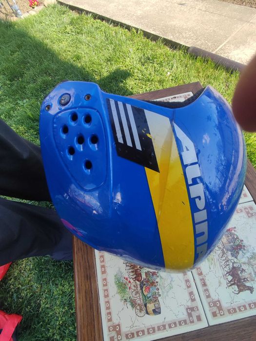 Каска за дете Alpina