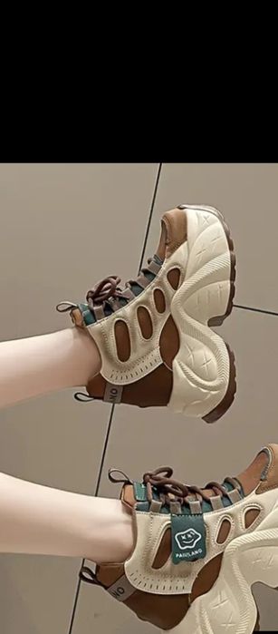 Vând ghete dama îmblănite