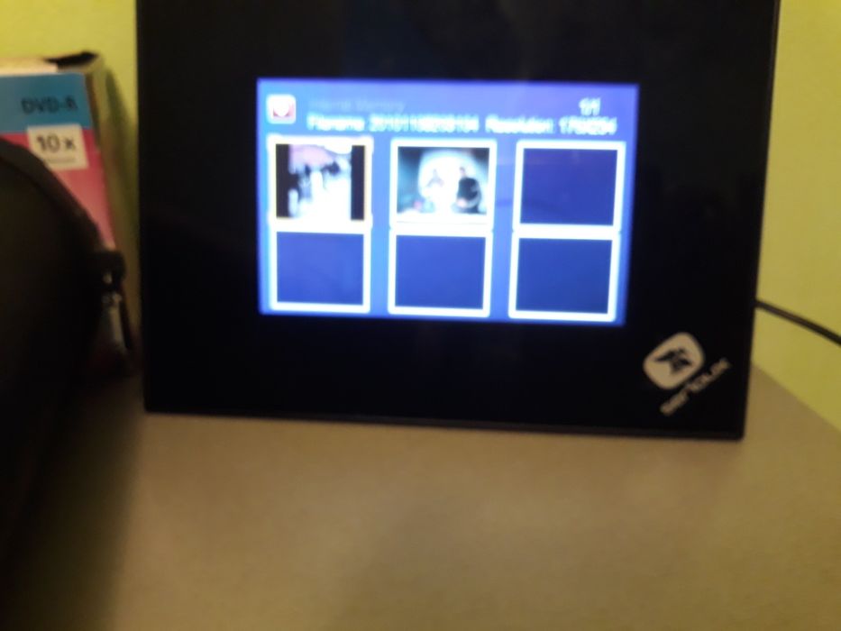 Rama tablou foto si video electronic serioux