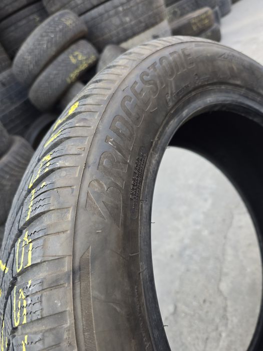Anvelope de iarna 215-55r17 Bridgestone