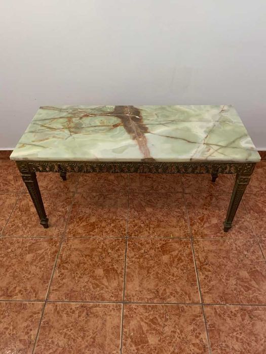 Masa decor din bronz